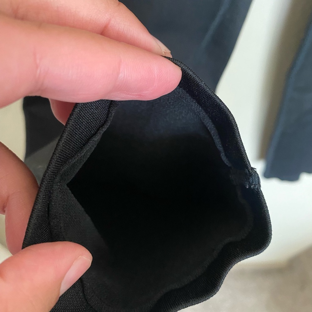 Victoria Secret pink Large seamless black leggings - Picture 3 of 5